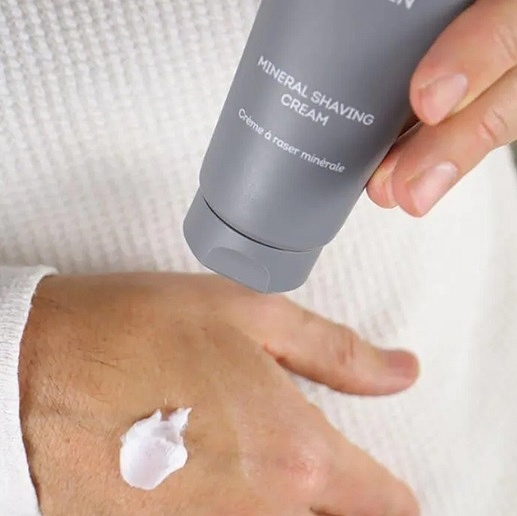 Shaving and hygiene with -417’S 