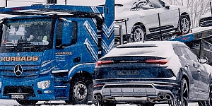 Transportation of exclusive cars