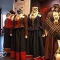Kurzemes tautas tērpi
