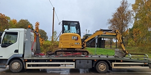 Heavy machinery transportation