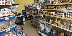 Food and accessories for pets