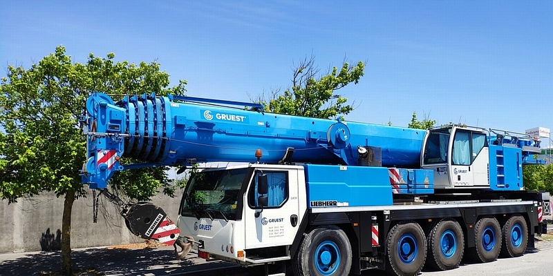 Motorcrane rental