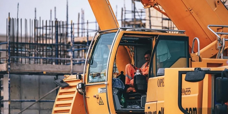 Autocrane and basket services