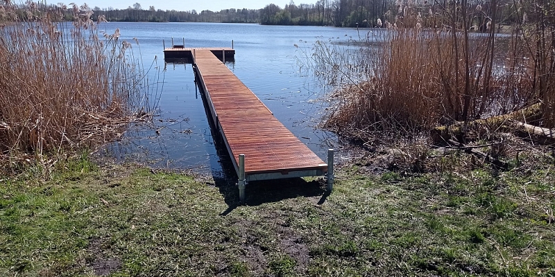 Pontoons, floating docks and boat docks by individual order