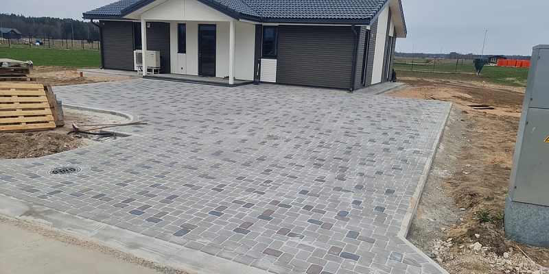 Мощение дворов и подъездных дорожек