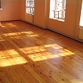 wooden floor varnishing