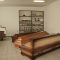 Funeral services, beres, Crossroads