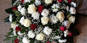 Цветы, венки, траурные букеты