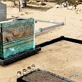 Oriģināli kapu pieminekļi no stikla un granīta glasstone.eu