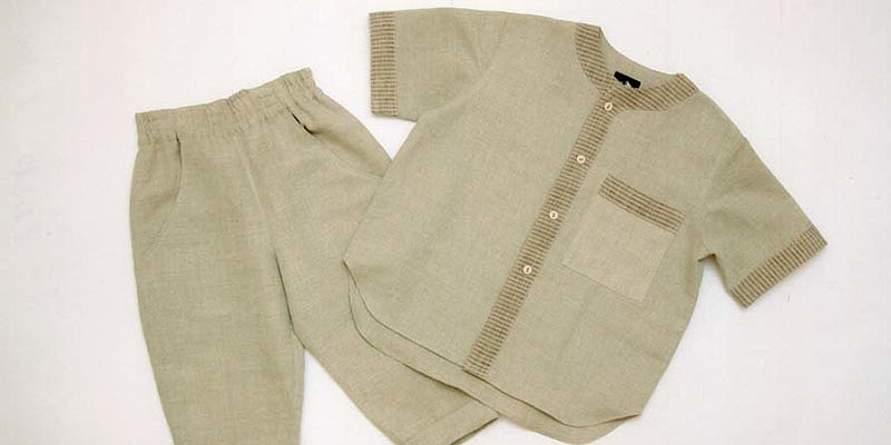 Children's linen clothes
