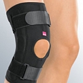 Knee orthosis with hinges
