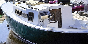 Yacht pier