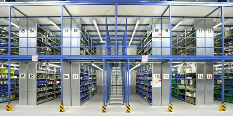 Multi-storey warehouses