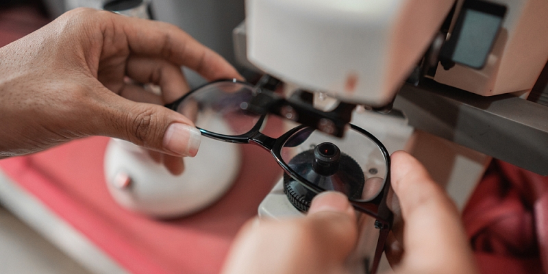 Изготовление и ремонт очков