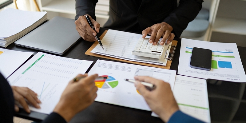 Attracting financing for business
