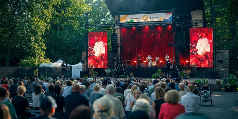 Technical support for full-cycle events