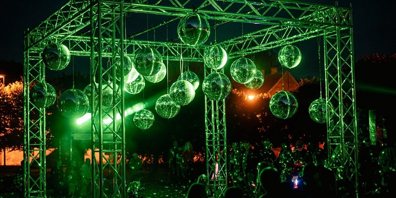 Rental of stage structures and equipment