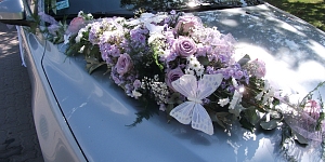 Wedding car decoration
