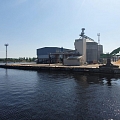 Unloading cargo from the ship