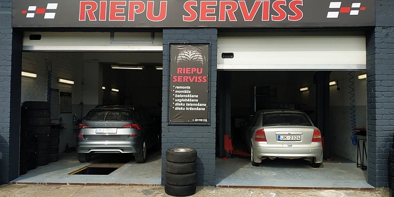 Auto riepu serviss