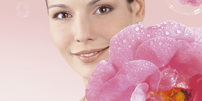 Cosmetics with natural rose oil and rose water