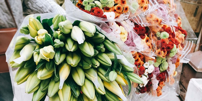 Gift and flower delivery