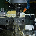 CNC metalworking with cooling – precise production of parts